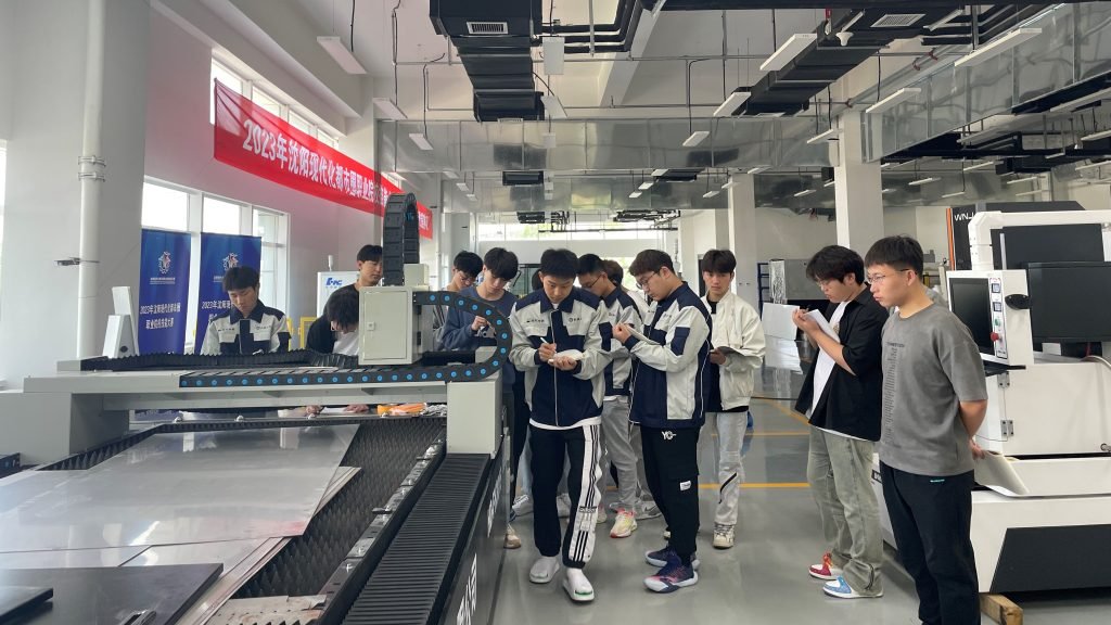 University-Enterprise Cooperation Model for Cutting Industry Talent Training